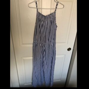 Old Navy Women’s Jumpsuit size Medium